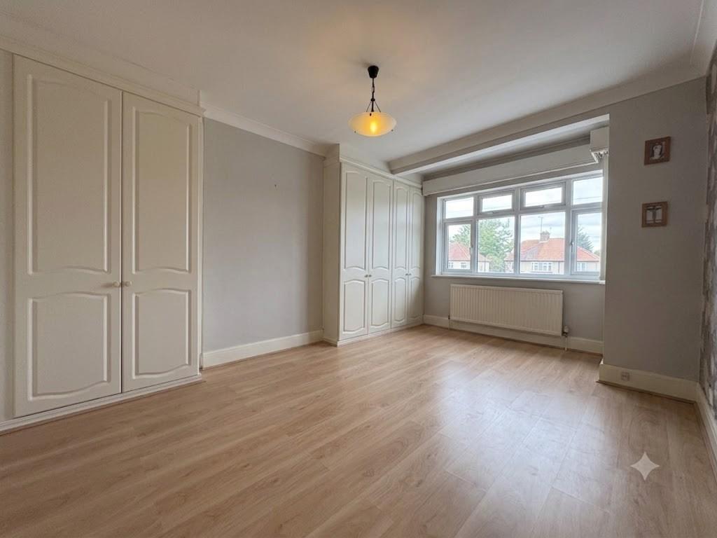 Deans Lane, Edgware, HA8, Edgware